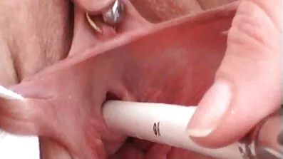 ប្តីប្រពន្ធនេះមាន fuck ក្តៅនៅក្នុងផ្សារទំនើបមួយនិងនៅក្នុងរថយន្តរបស់ពួកគេ