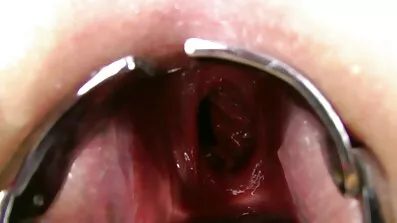 ប្តីរបស់ Horny ងលើប្រពន្ធរបស់គាត់សម្រាប់ fuck ច្នៃមួយ