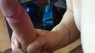 Titted redhead nympho លេបខ្មៅជល់មាន់និងទ្វារមាស
