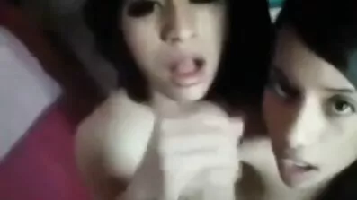 Stepdad បង្ខំកូនស្រីដ៏ស្រស់ស្អាតដើម្បី blowjob