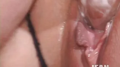 ប្តីប្រពន្ធក្រហមសក់ fucked លោភលន់ដោយមនុស្សជាច្រើន