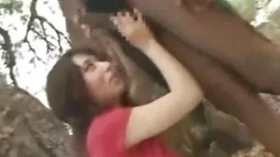 ងប់ងល់របស់បុរស fucked មាត់ដោយ horny redhead ស្លុត