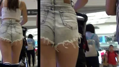 Brunette ឆ្ងាញ់គាប់ជល់ dude ជាមួយ blowjob សិល្បៈ